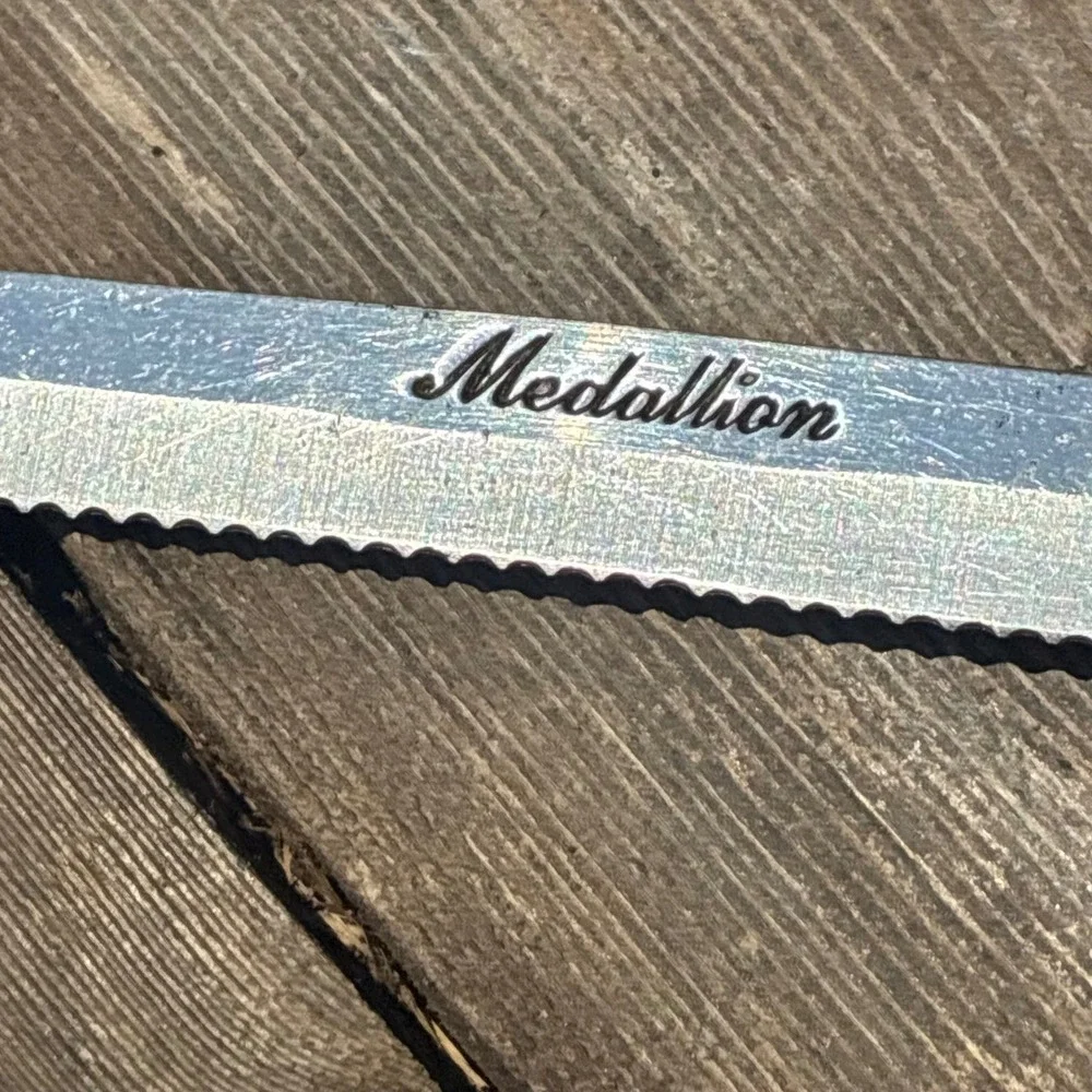 Medallion Bread Knife 9 Inch Blade Vintage Japan Stainless Steel Wood Handle
